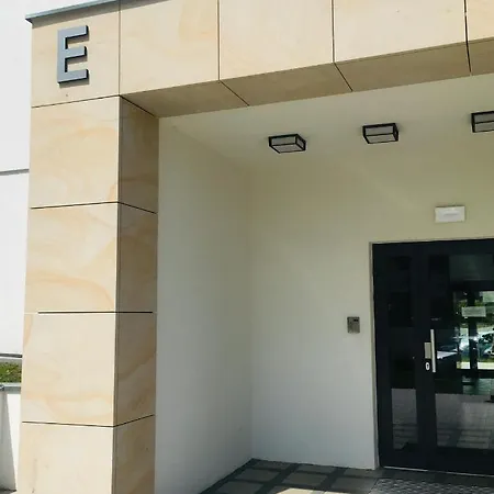 Apartment One Srem