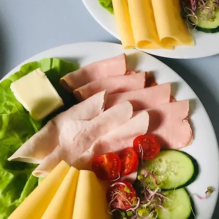 One Апартаменты Сьрем